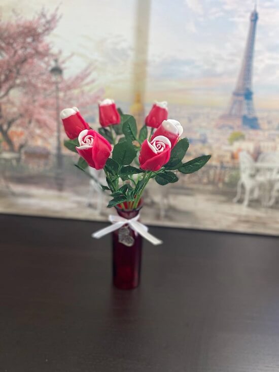 6 soap red roses for Valentine's Day!