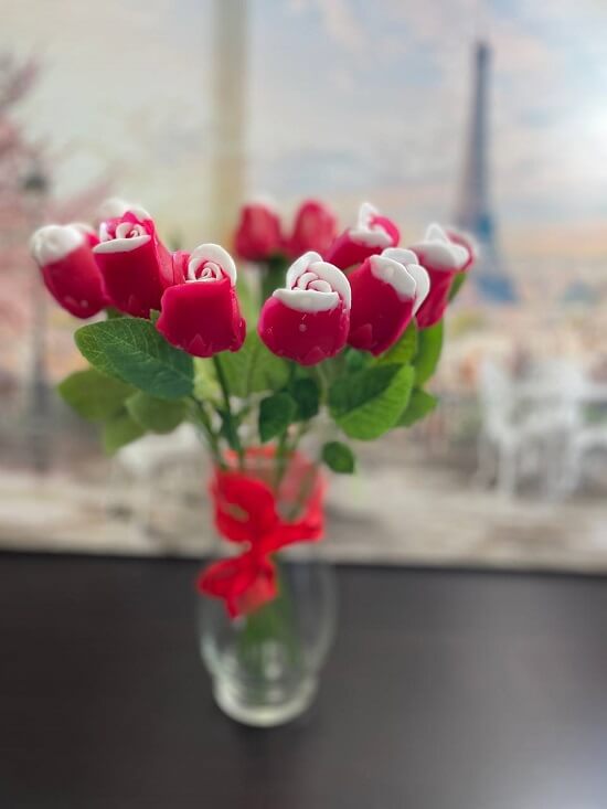 A dozen roses - Image 2